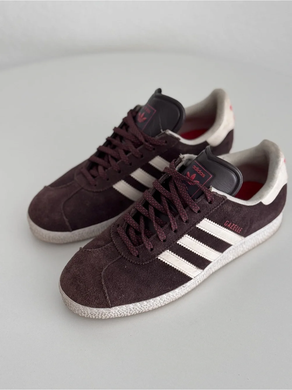 adidas gazelle burgundy, gray Suede Sneakers with Cream Stripes size 7